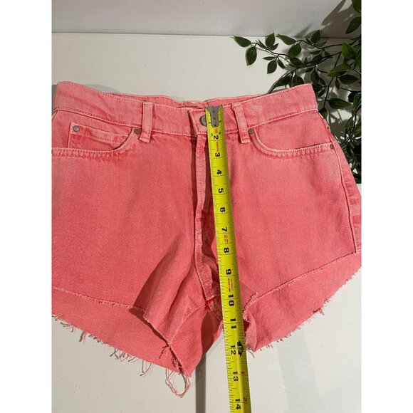 Guess Womens Pink Denim Shorts Size 25 Frayed Hem Unique Dye Wash - Picture 12 of 16